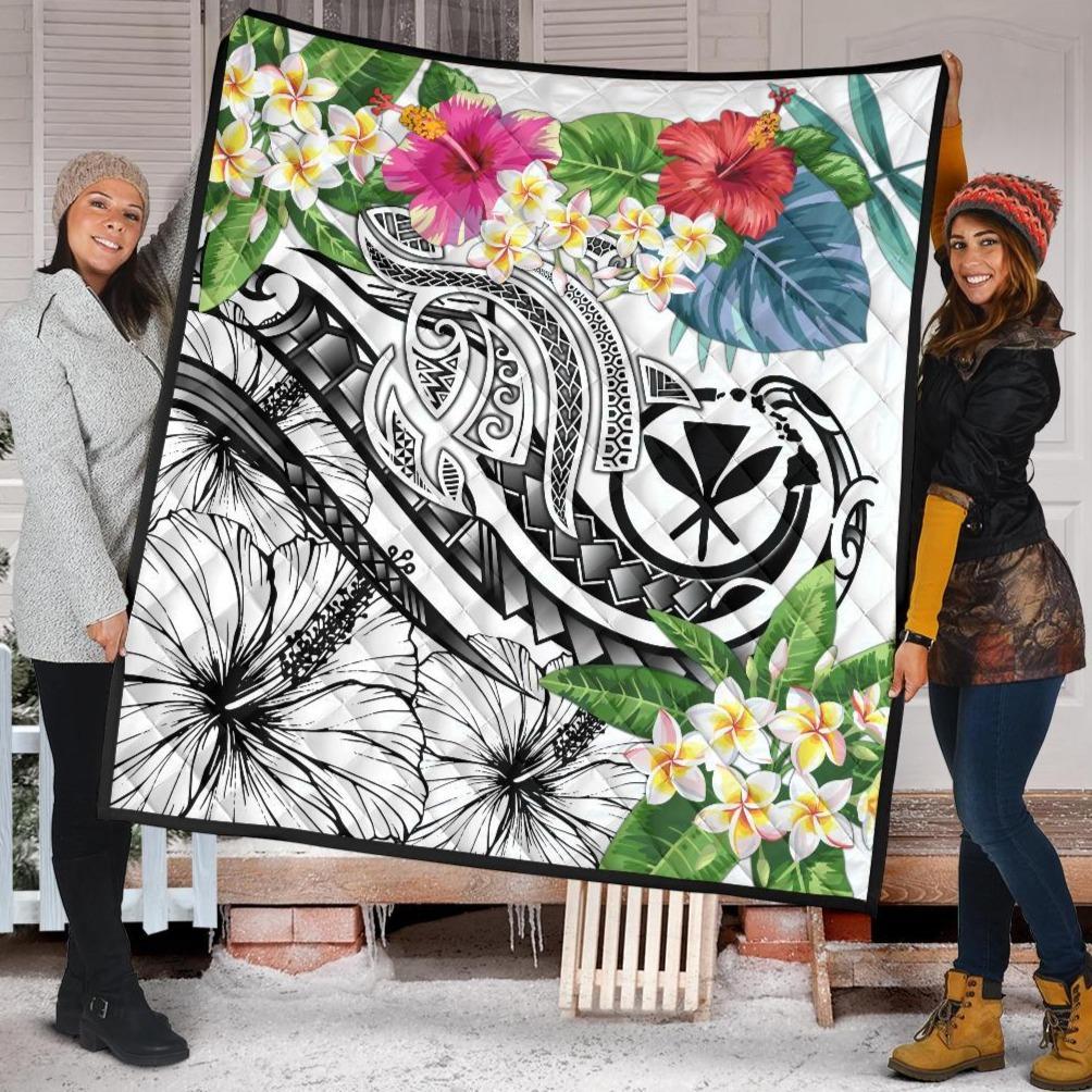 Polynesian Hawaii Kanaka Maoli Premium Quilt - Summer Plumeria (White) - Polynesian Pride