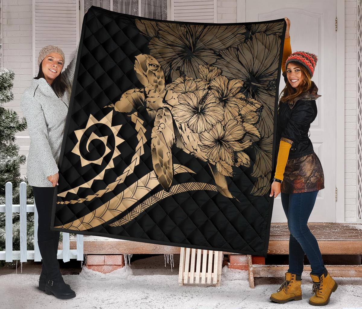 Hawaii Turtle Hibiscus Polynesian Vintage Premium Quilt - Gold - Polynesian Pride