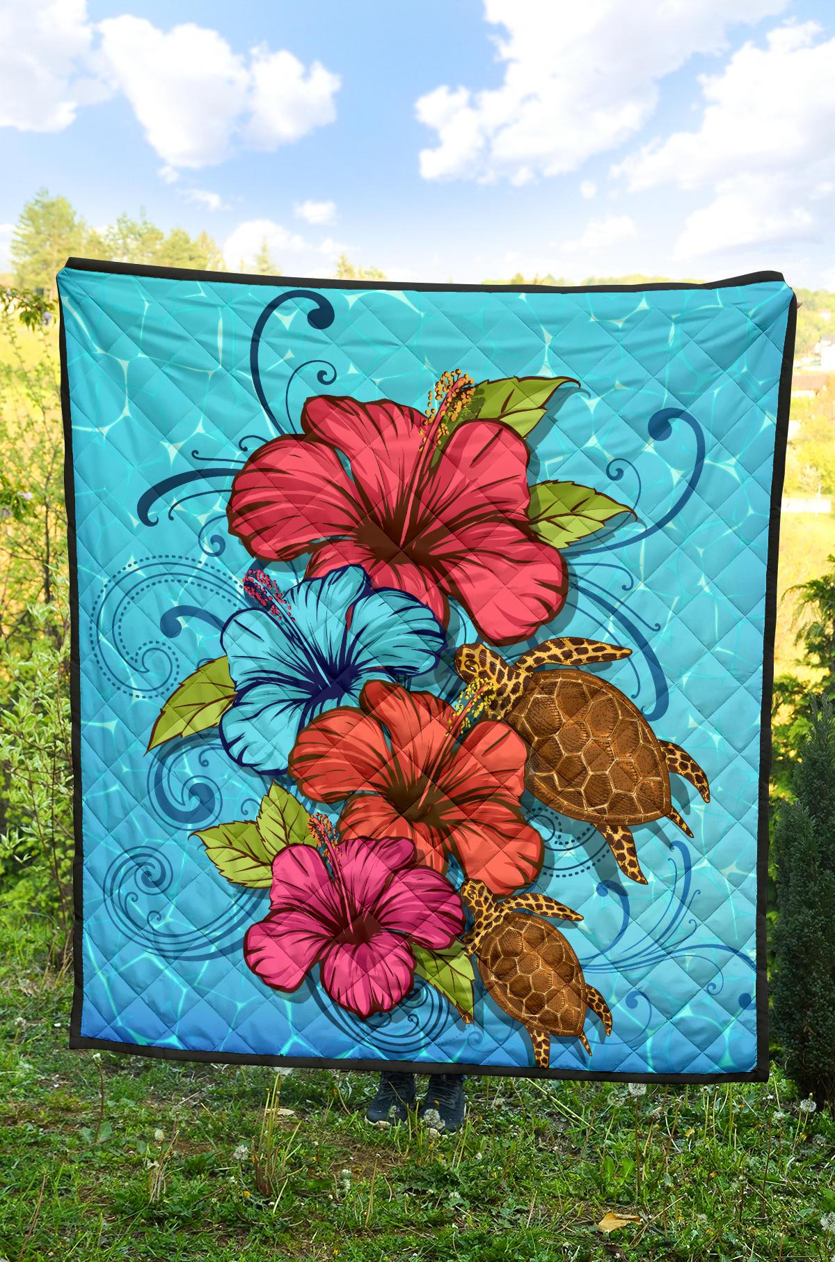 Ocean Hibiscus Premium Quilt - Polynesian Pride