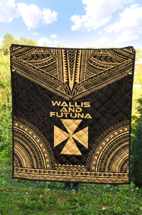 Wallis And Futuna Premium Quilt - Wallis And Futuna Coat Of Arms Polynesian Chief Gold Version - Polynesian Pride
