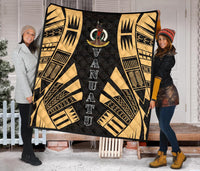 Vanuatu Premium Quilt - Vanuatu Coat Of Arms Polynesian Gold Tattoo - Polynesian Pride