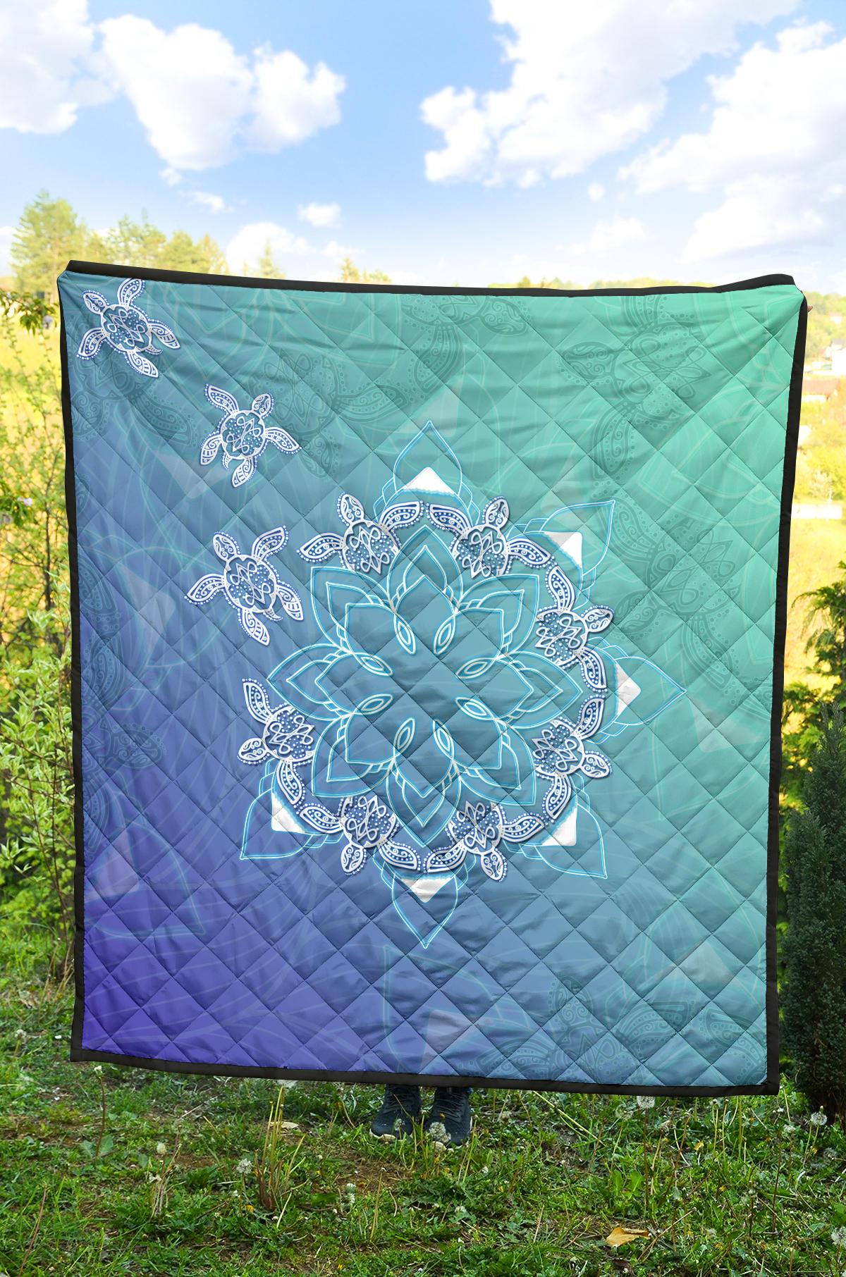 Flower Turtle Premium Quilt - Polynesian Pride