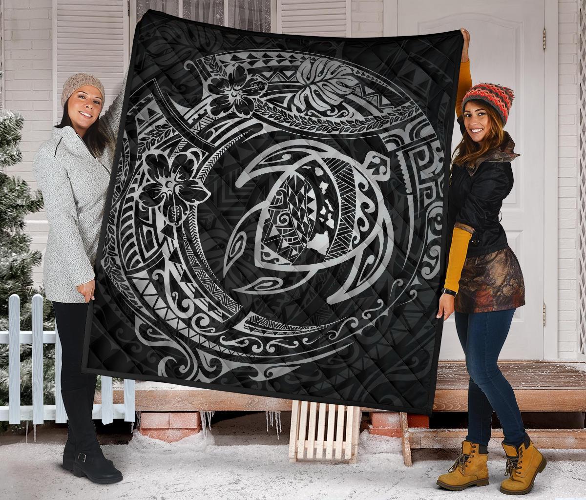 Hawaiian Turtle Polynesian White Premium Quilt - Polynesian Pride