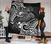 Samoa Premium Quilt - White Shark Polynesian Tattoo - Polynesian Pride
