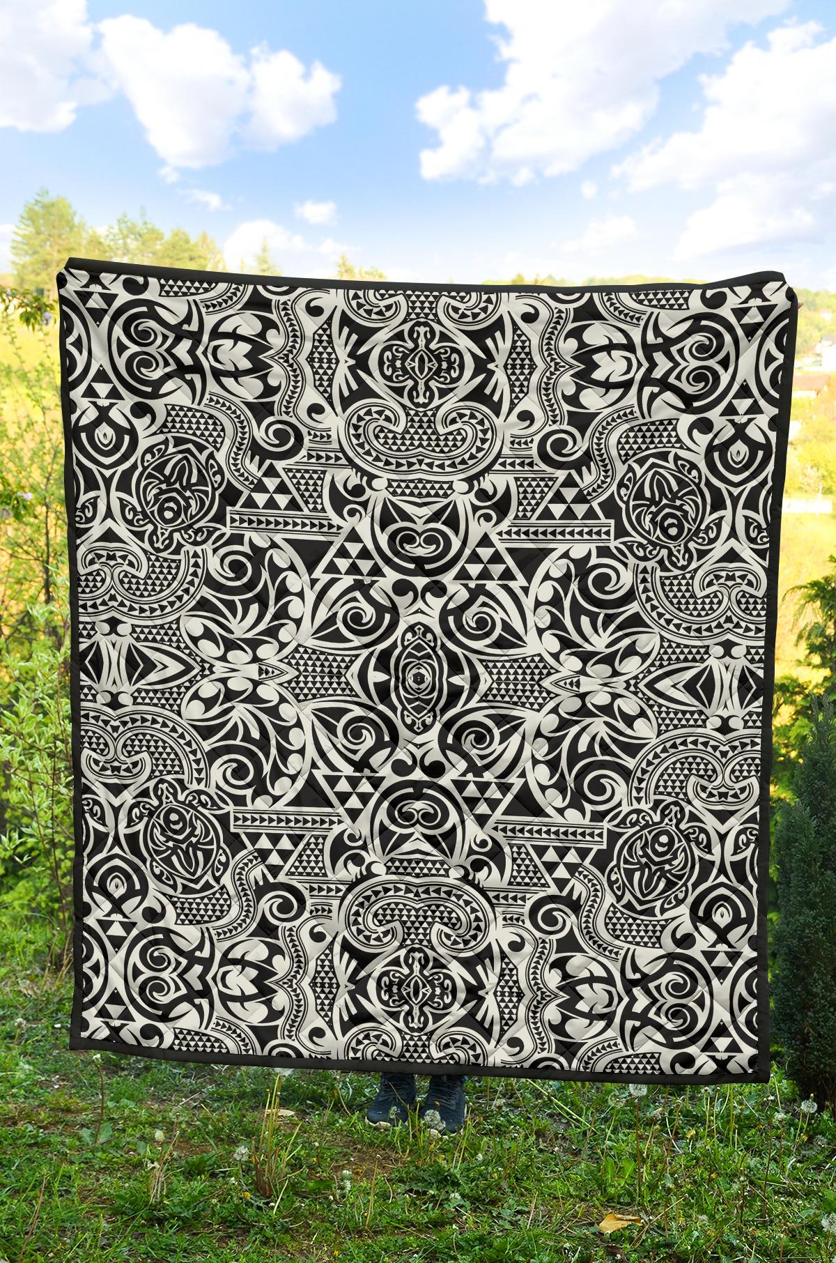 Polynesian Tribal Premium Quilt Black White - Polynesian Pride