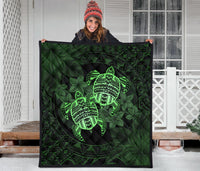 Hawaii Premium Quilt - Turtle Strong Pattern Hibiscus Plumeria Green AH - Polynesian Pride