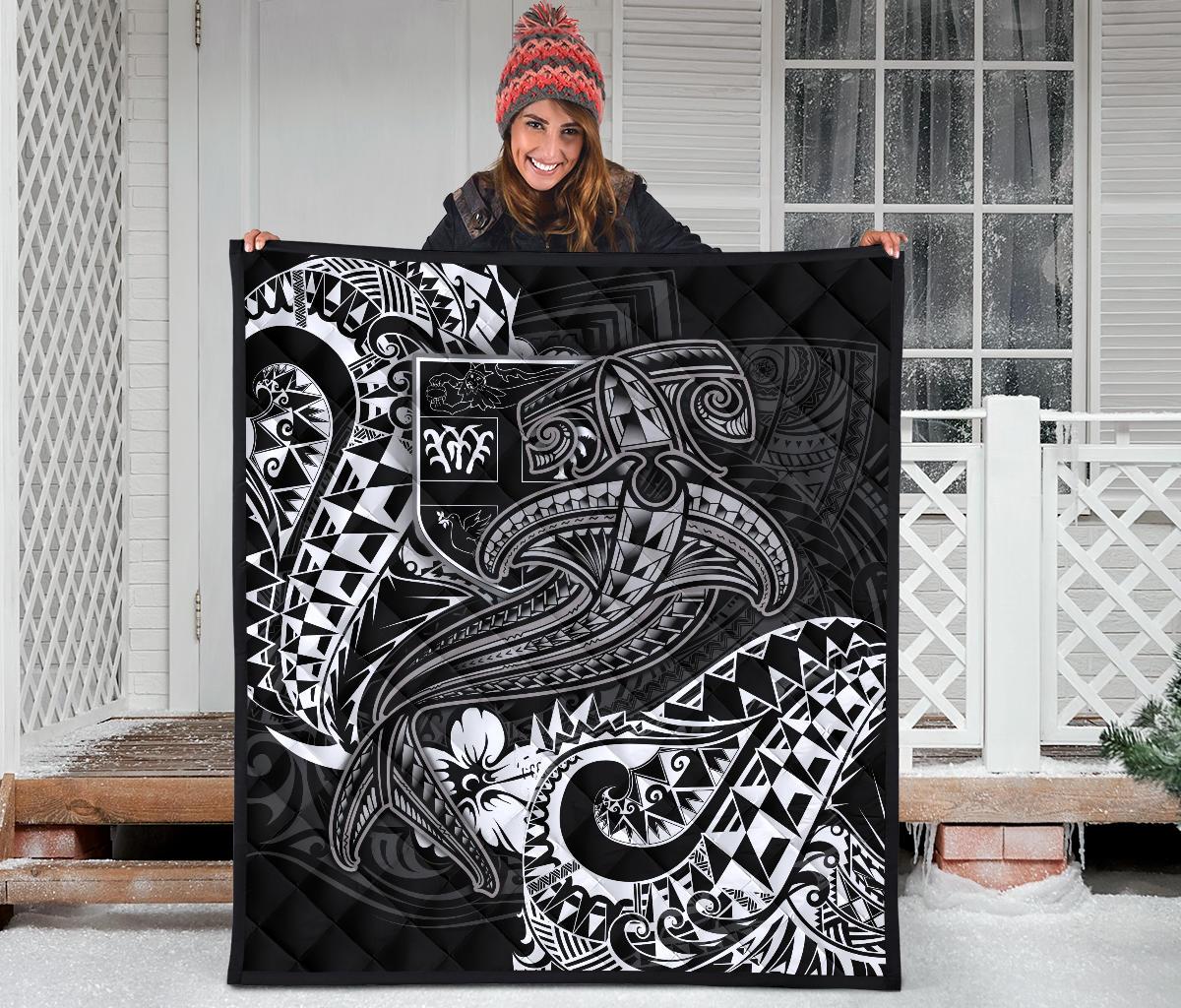 Fiji Premium Quilt - White Shark Polynesian Tattoo - Polynesian Pride