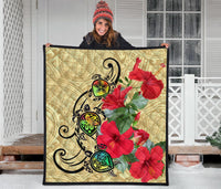 Hawaiian Marble Turtles Hibiscus Premium Quilt - Polynesian Pride