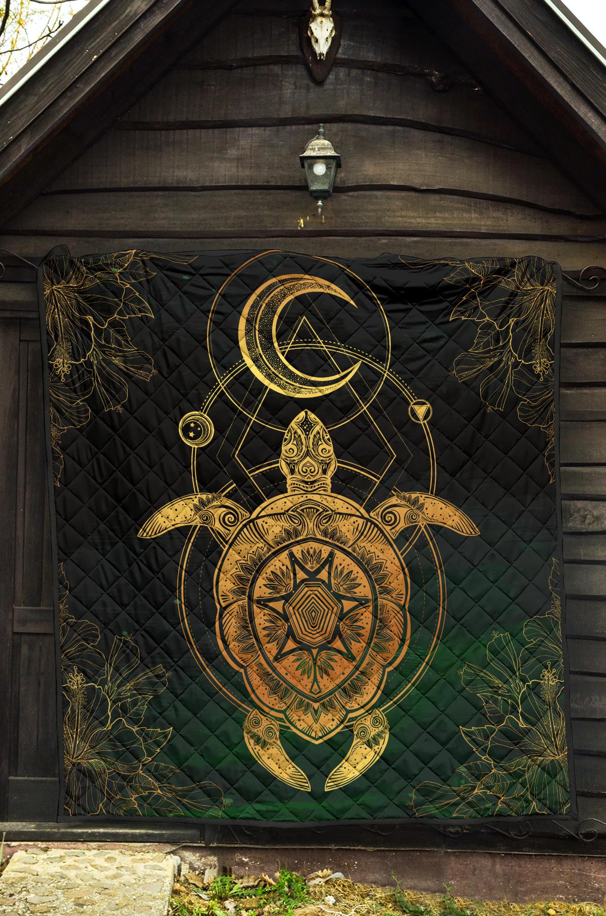 Turtle Hibiscus Golden Galaxy Premium Quilt - Polynesian Pride