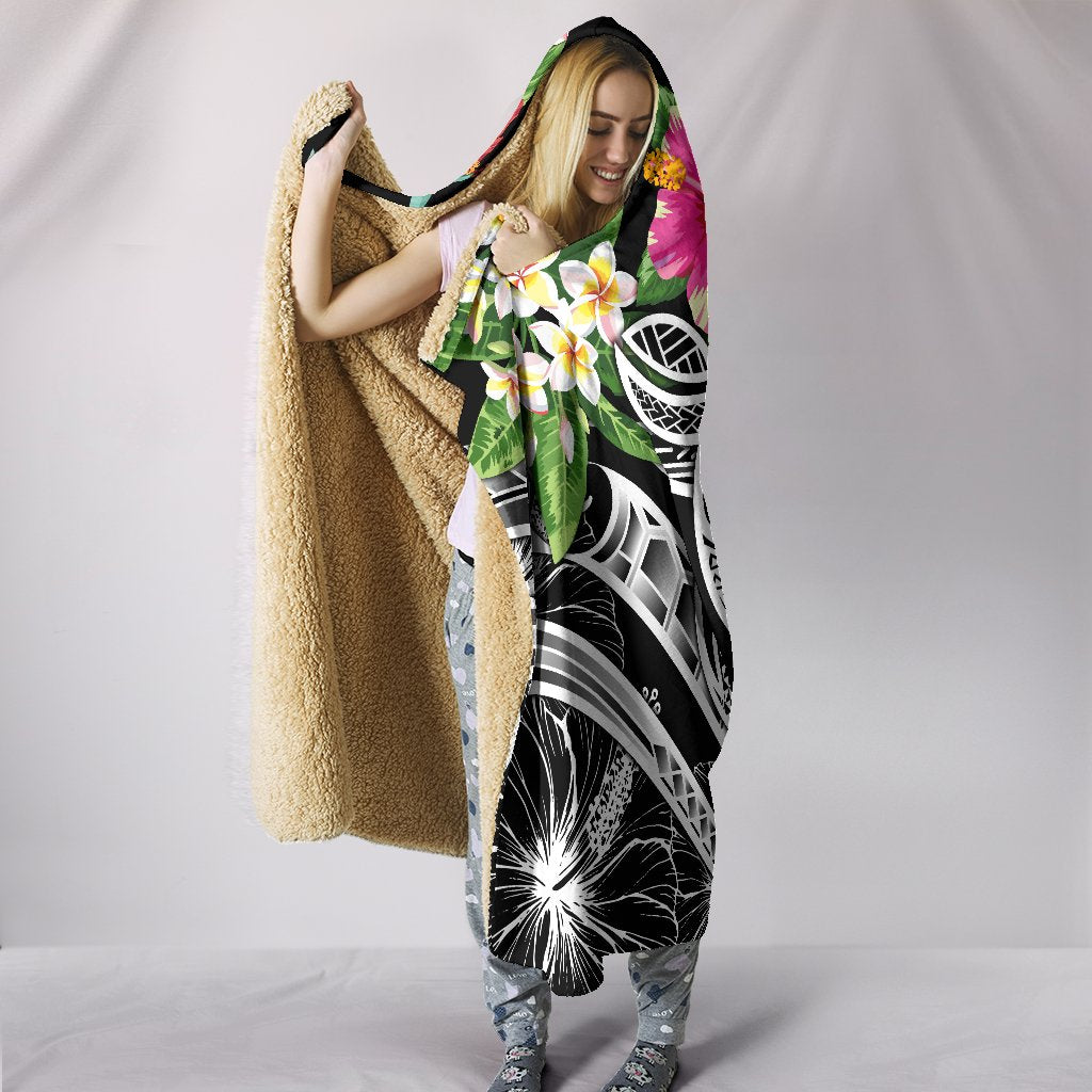 Marshall Islands Polynesian Hooded Blanket - Summer Plumeria (Black) - Polynesian Pride