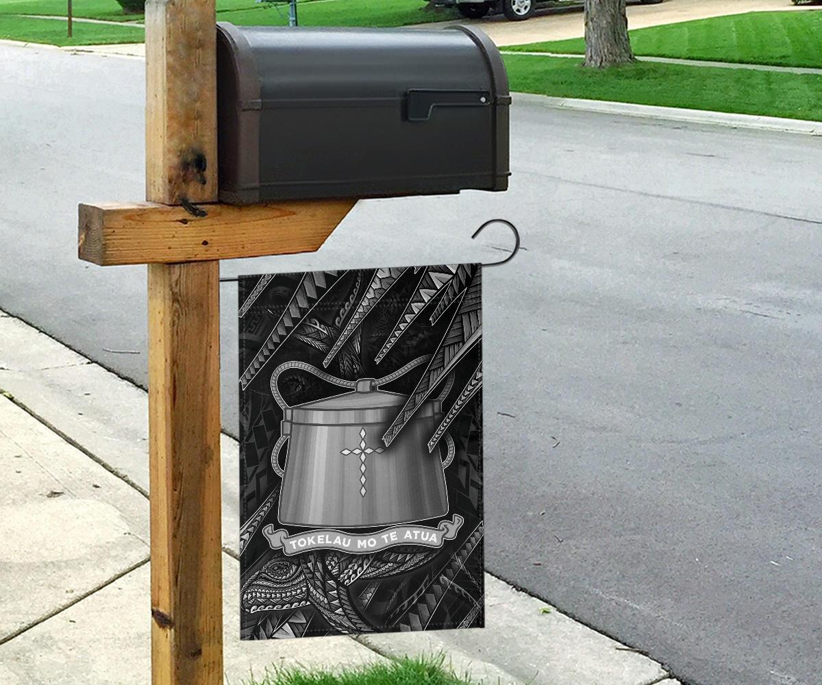 Tokelau Flag - Seal With Whale Style - Polynesian Pride