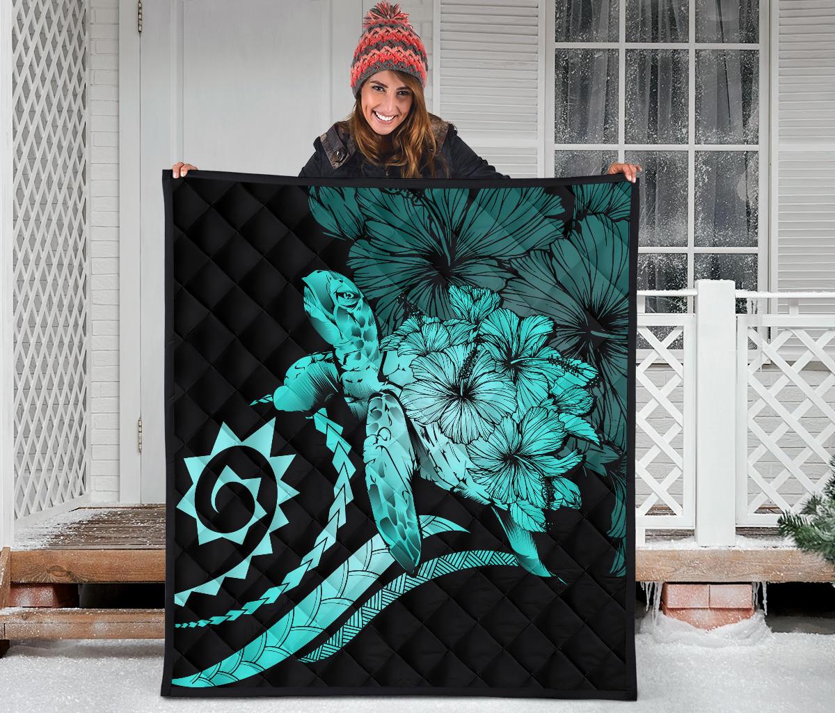 Hawaii Turtle Hibiscus Polynesian Vintage Premium Quilt - Turquoise - Polynesian Pride