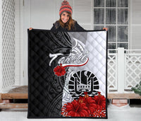 Tahiti Polynesian Premium Quilt - Coat Of Arm With Hibiscus White - Polynesian Pride