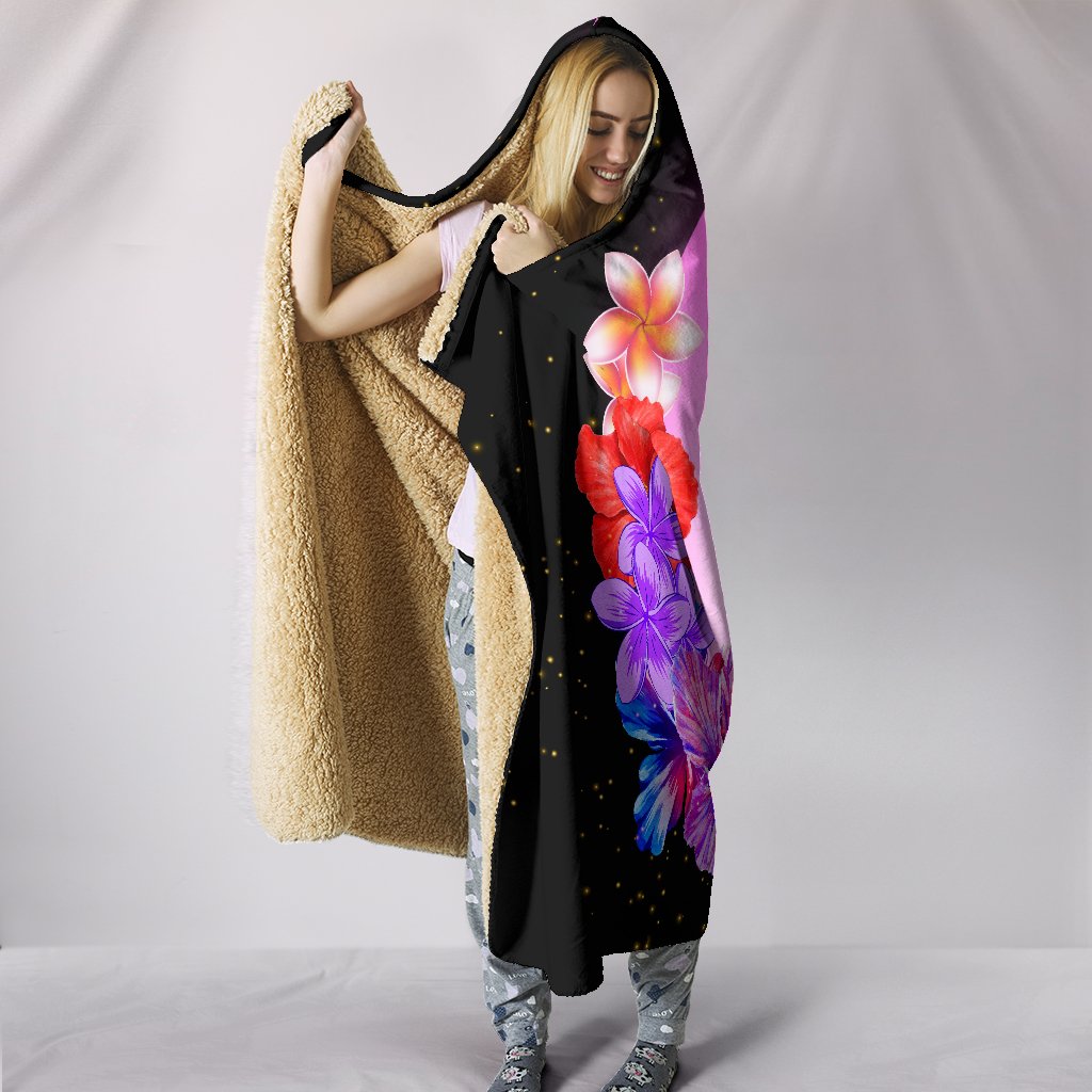 Hawaii Map Moon Star Turtle Plumeria Hibiscus Hooded Blanket - Polynesian Pride