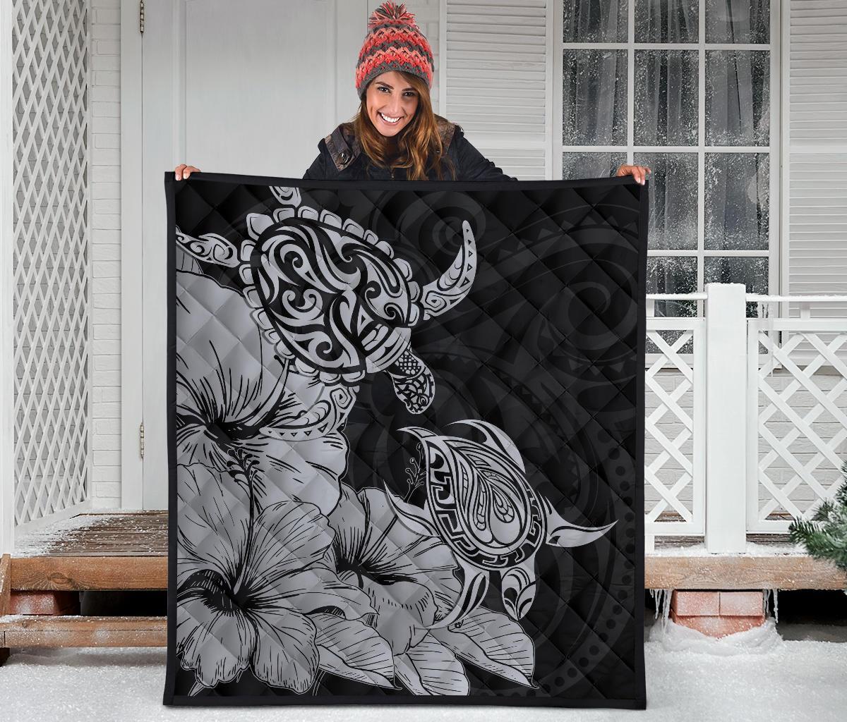 Hawaii Turtle Premium Quilt Polynesian Hibiscus Art Gray AH - Polynesian Pride