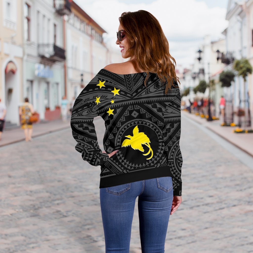 Papua New Guinea Women's Off Shoulder Sweater - Flag With Polynesian Patterns (Black) - Polynesian Pride