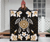Hawaiian Gold Turtle Plumeria Quilt - Polynesian Pride
