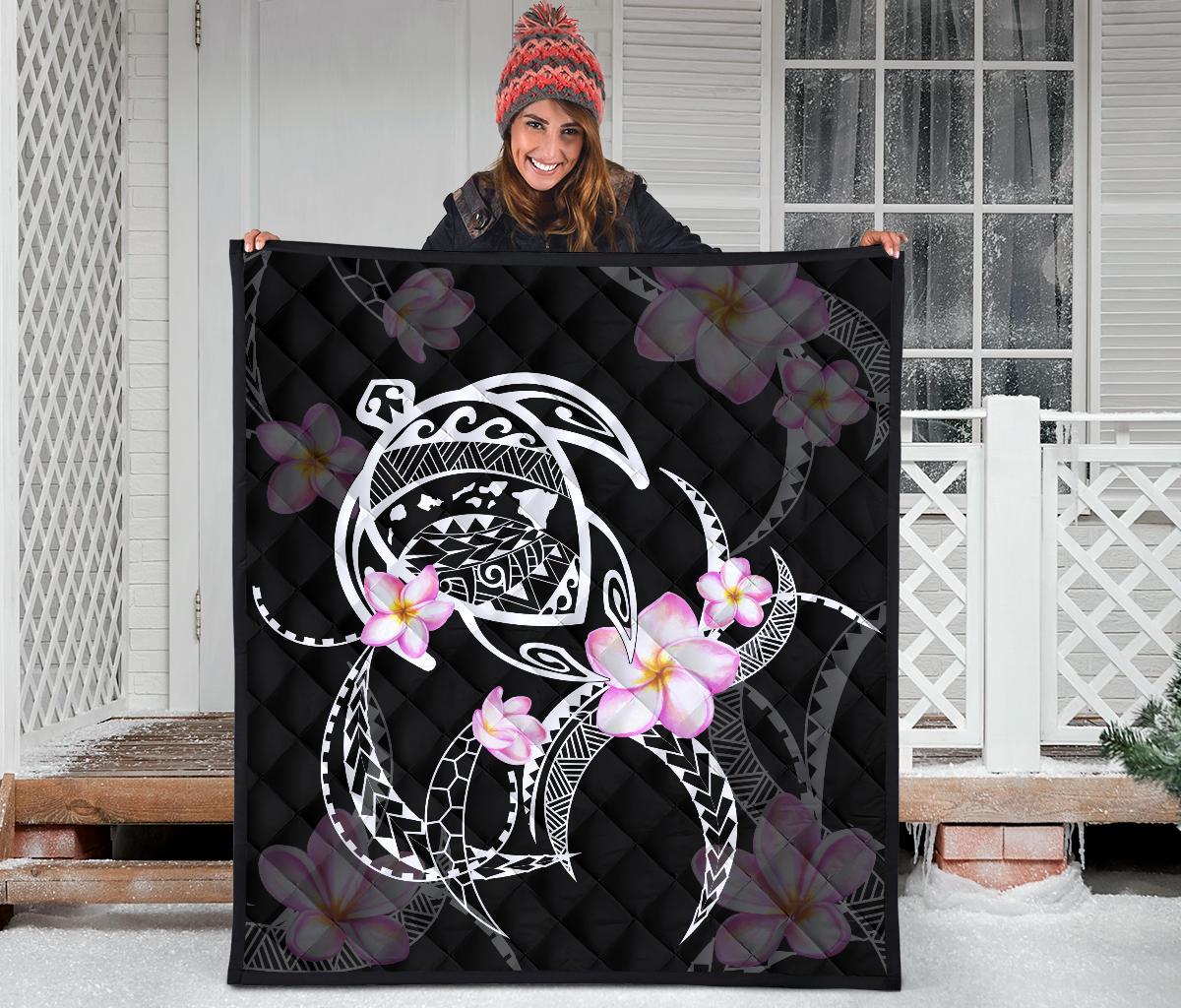 Hawaii Turtle Swim Poly Premium Quilt - Polynesian Pride