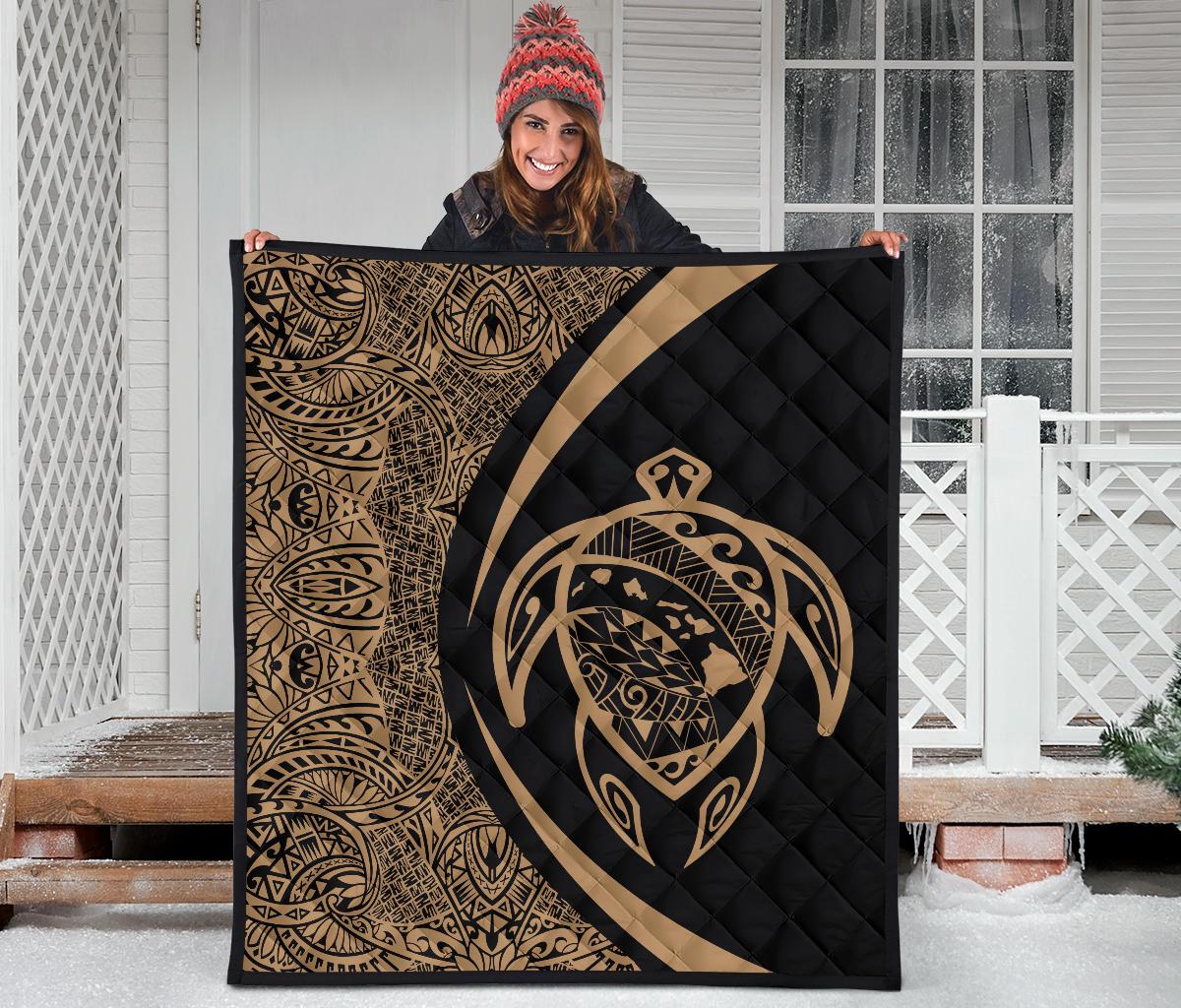 Hawaii Turtle Map Polynesian Premium Quilt - Gold - Circle Style - Polynesian Pride