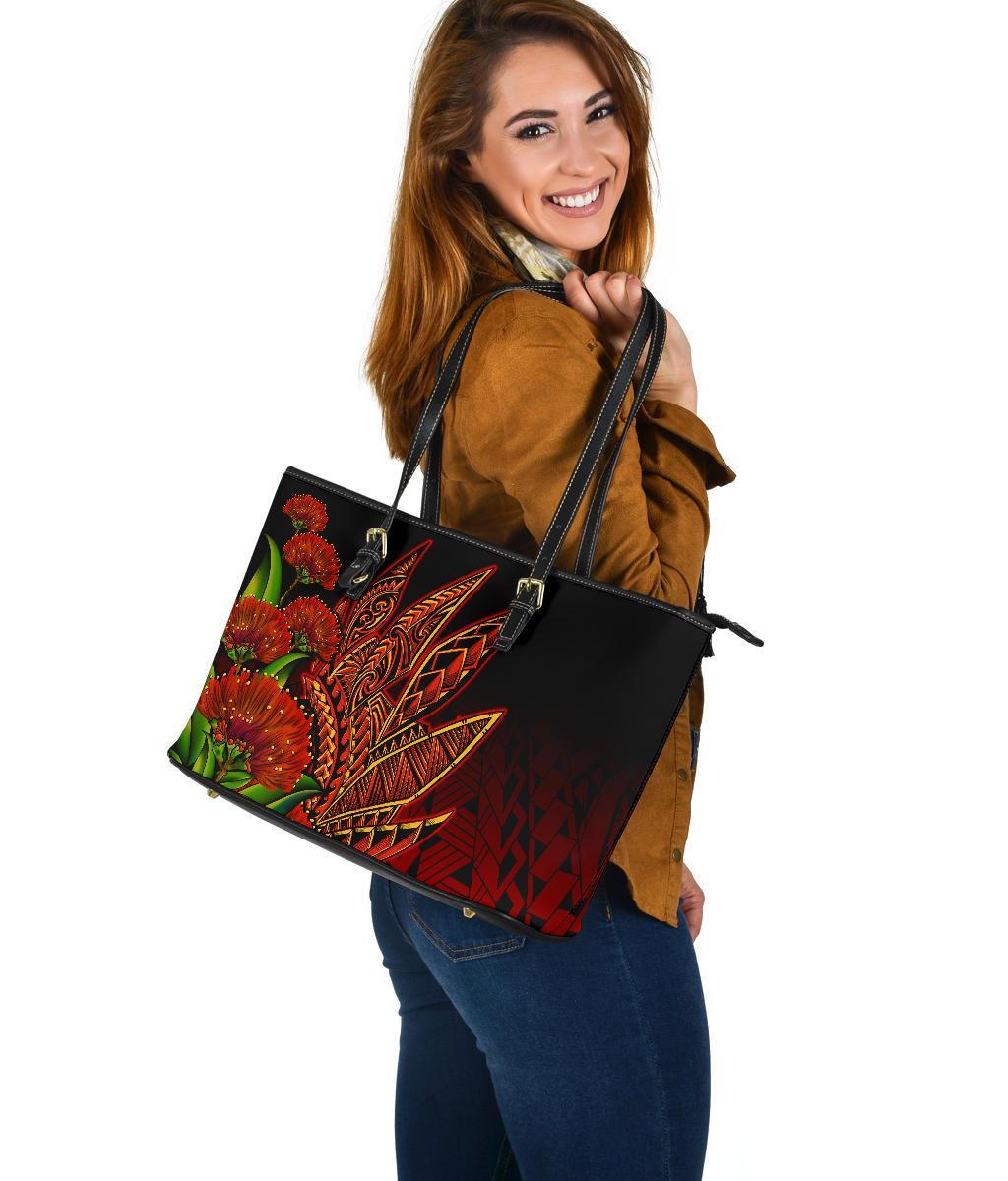 'Ohia Lehua Hawaiian Print Weekender Bag - Dark Green