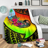 Guam Premium Blanket - Polynesian Hook And Hibiscus (Raggae) - Polynesian Pride