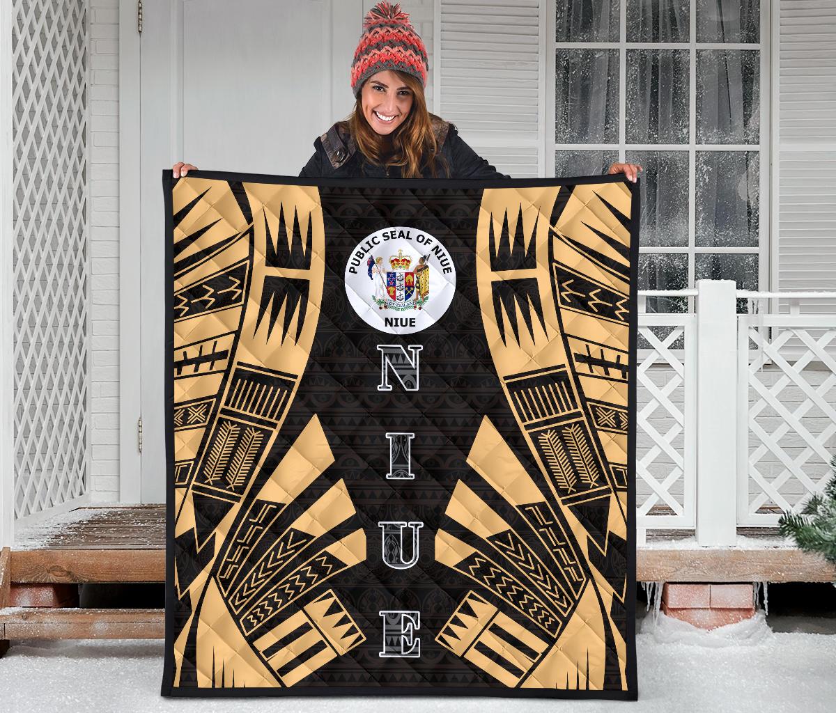 Niue Premium Quilt - Niue Seal Polynesian Gold Tattoo - Polynesian Pride
