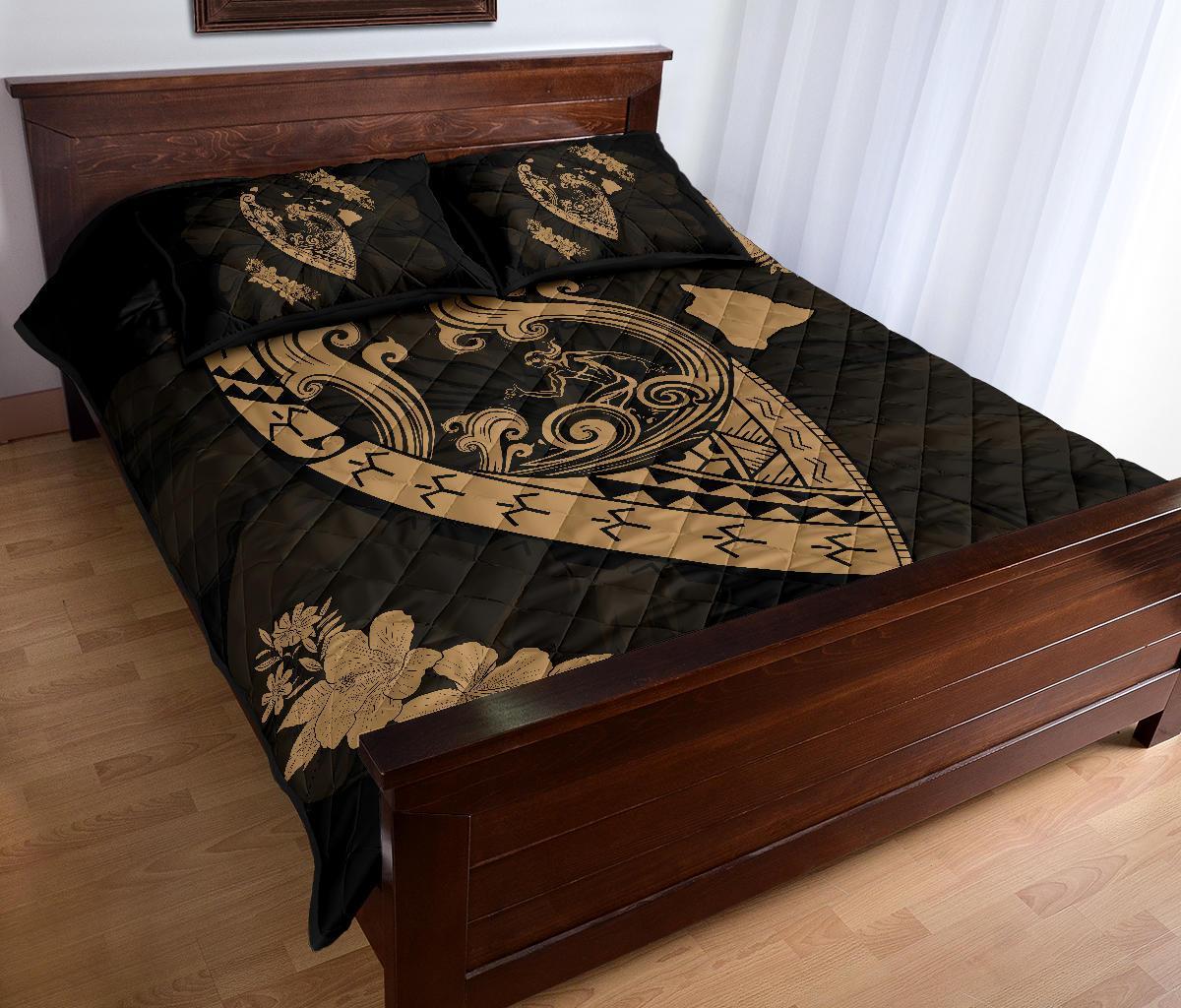 Hawaii Hibiscus Banzai Surfing Quilt Bed Set Gold - Polynesian Pride