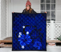 Hawaii Turtle Poly Tribal Blue Premium Quilt - Polynesian Pride