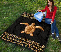 Golden Polynesian Premium Quilt - Polynesian Pride