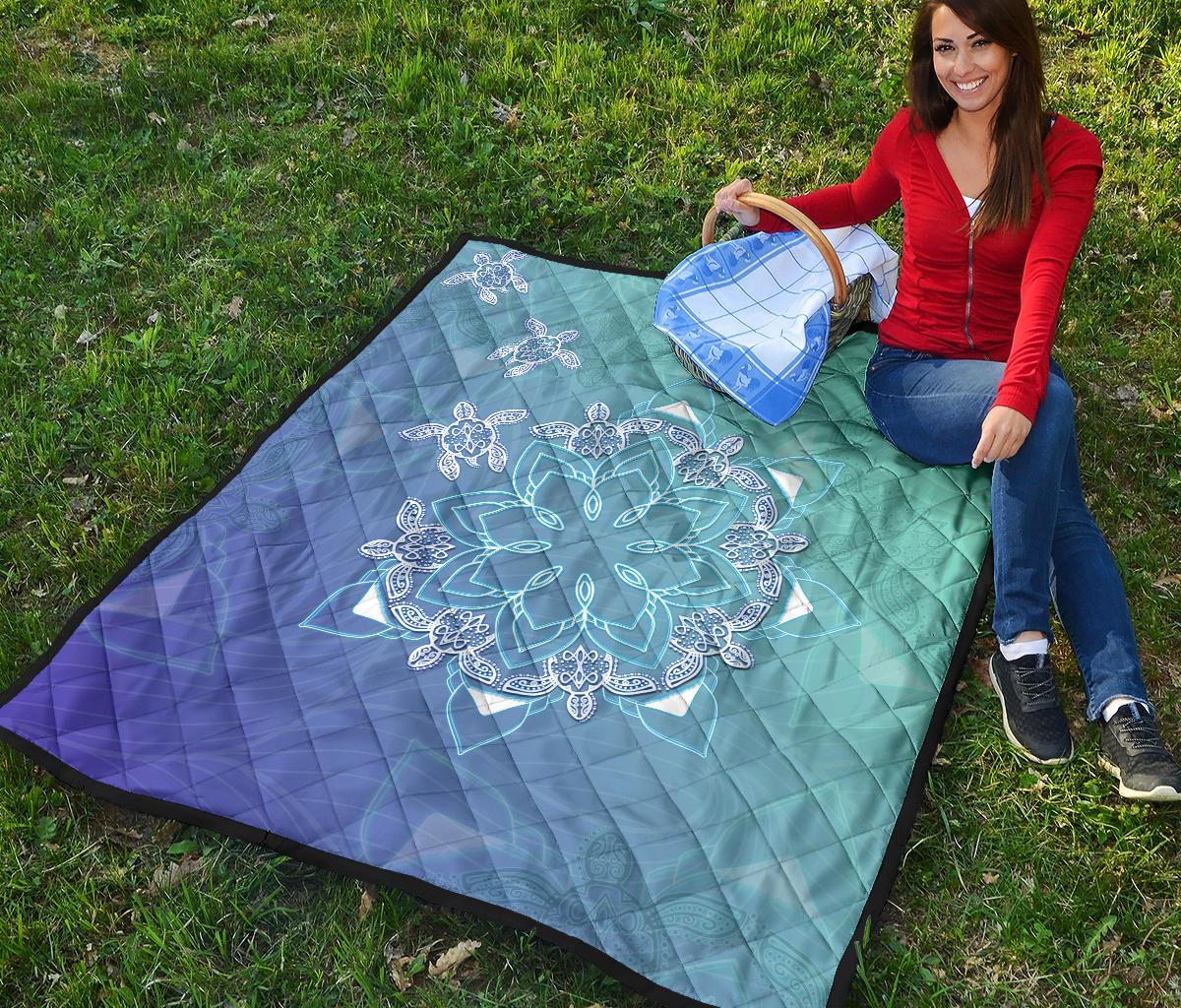 Flower Turtle Premium Quilt - Polynesian Pride