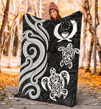 Pohnpei Micronesian Premium Blanket - White Tentacle Turtle - Polynesian Pride