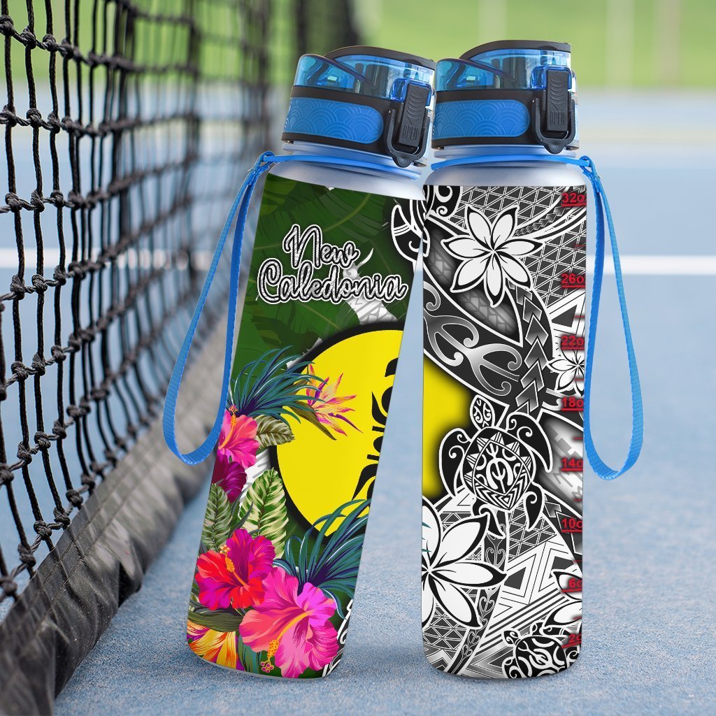 New Caledonia Hydro Tracking Bottle White - Turtle Plumeria Banana Leaf - Polynesian Pride