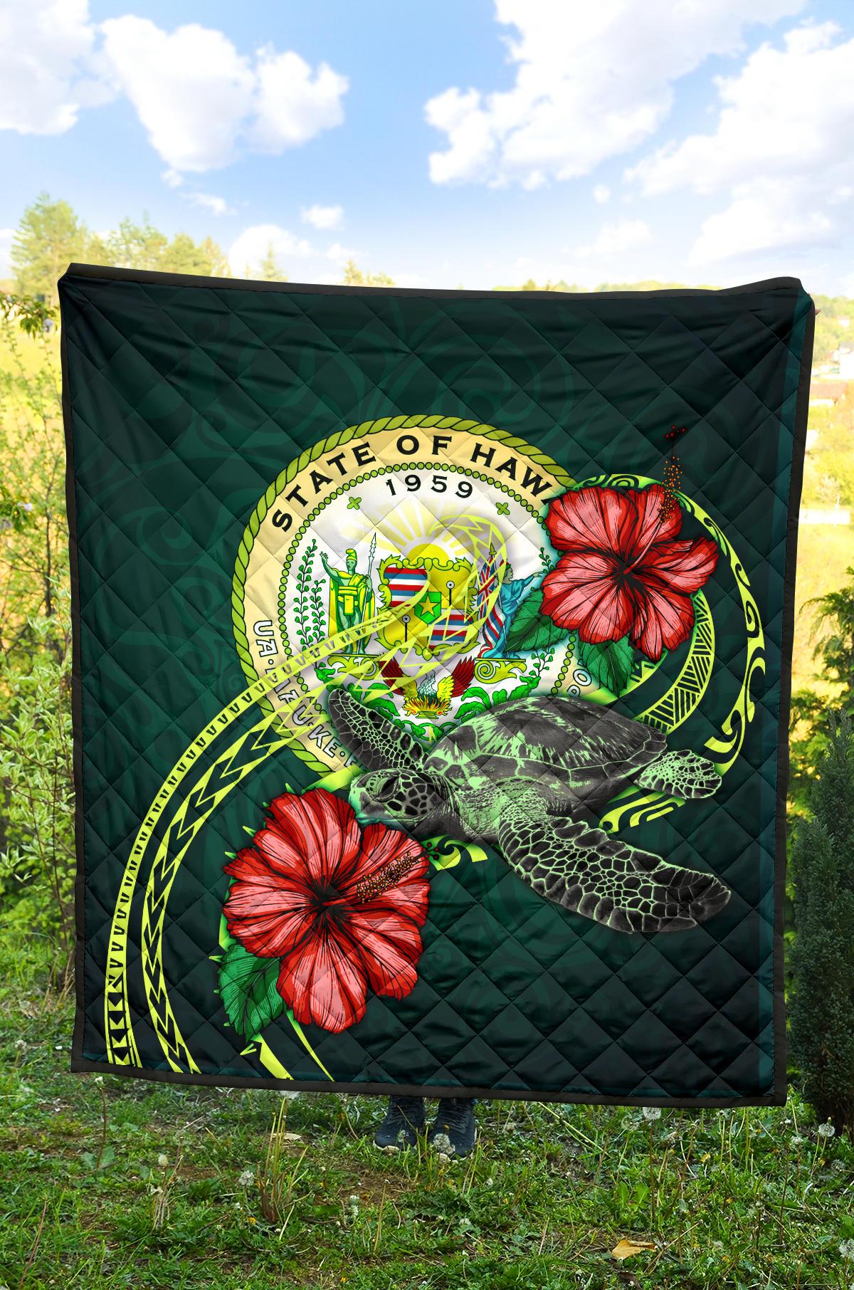 Hawaii Polynesian Premium Quilt - Green Turtle Hibiscus - Polynesian Pride