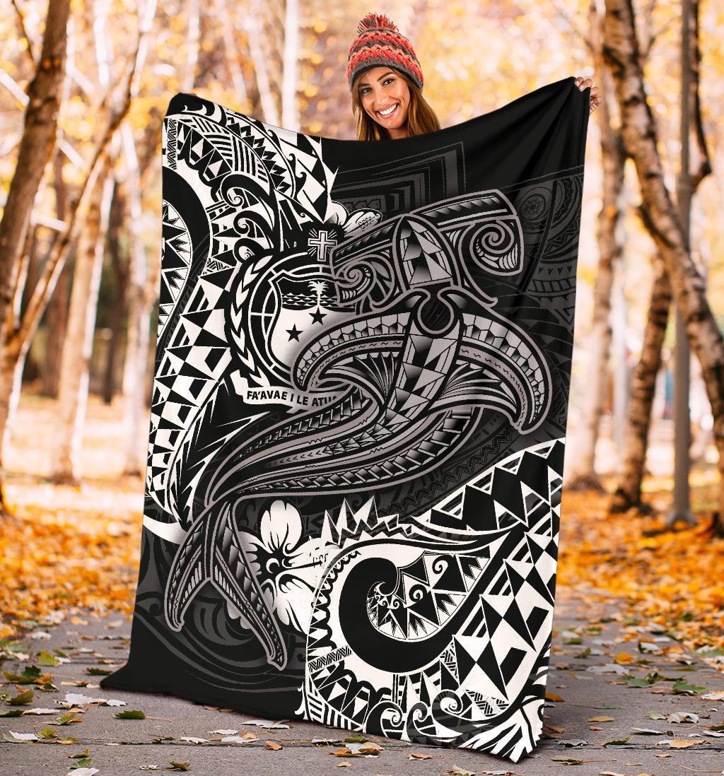 Samoa Premium Blanket - White Shark Polynesian Tattoo - Polynesian Pride