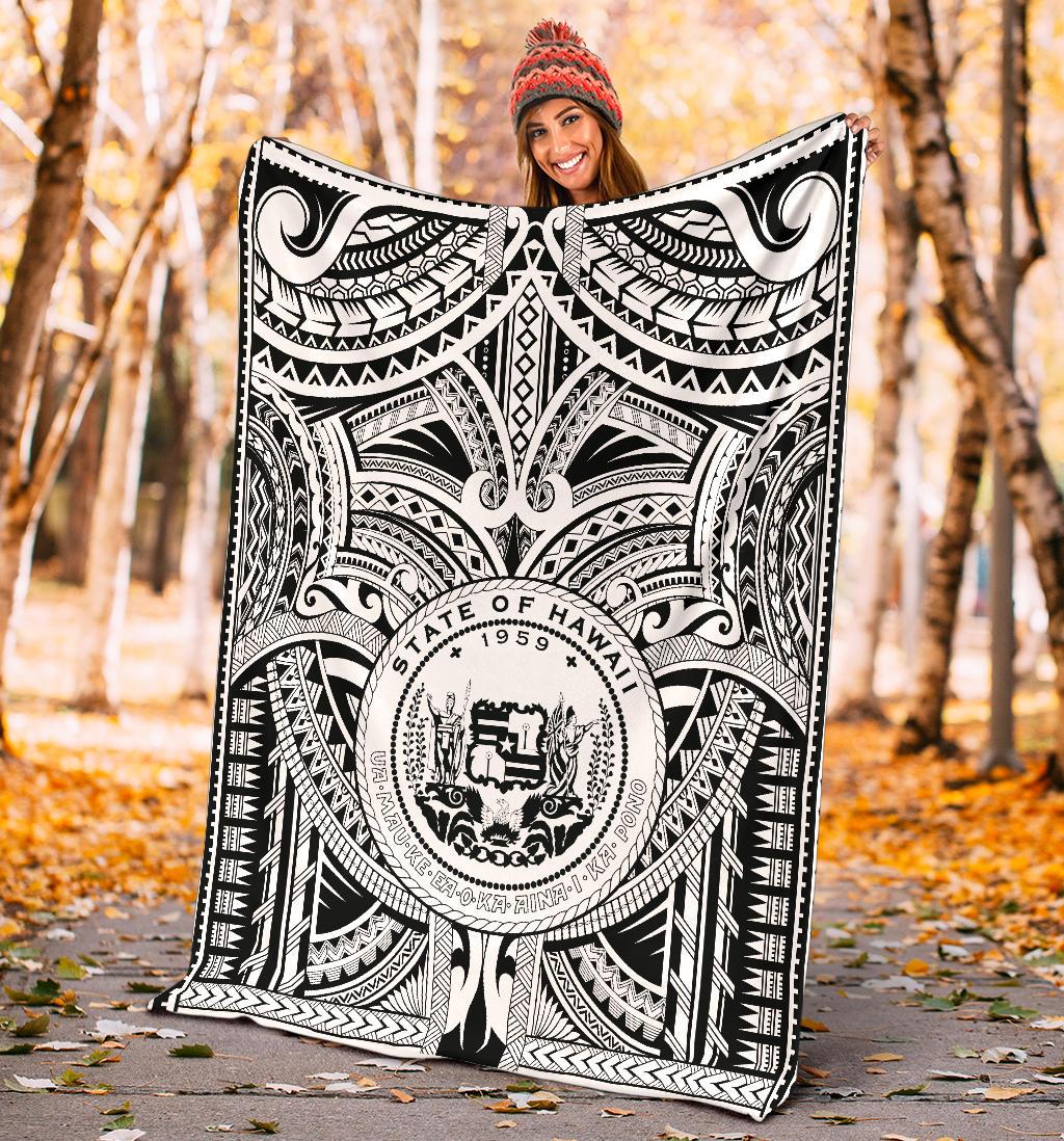 Hawaii Blankets - Polynesian Tattoo & Coat Of Arm Hawaii - Polynesian Pride
