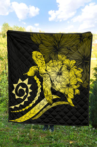 Hawaii Turtle Hibiscus Polynesian Vintage Premium Quilt - Yellow - Polynesian Pride