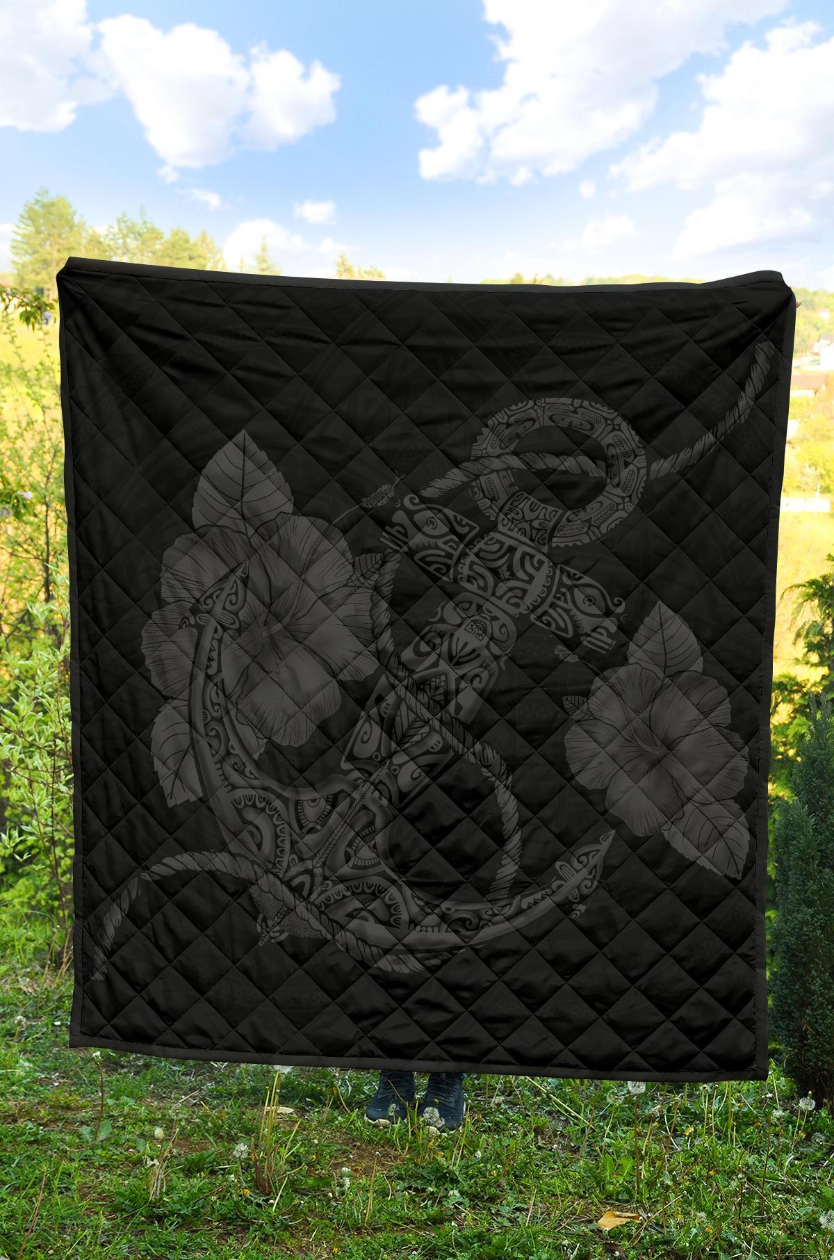 Anchor Gray Poly Tribal Premium Quilt - Polynesian Pride