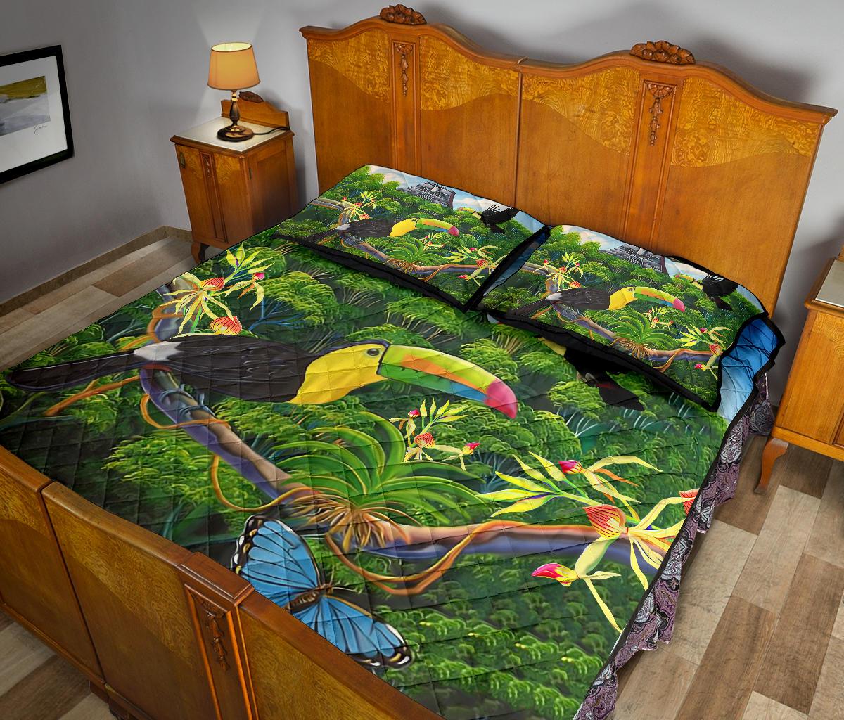 Wonderful Jungle Quilt Bed Set - Polynesian Pride