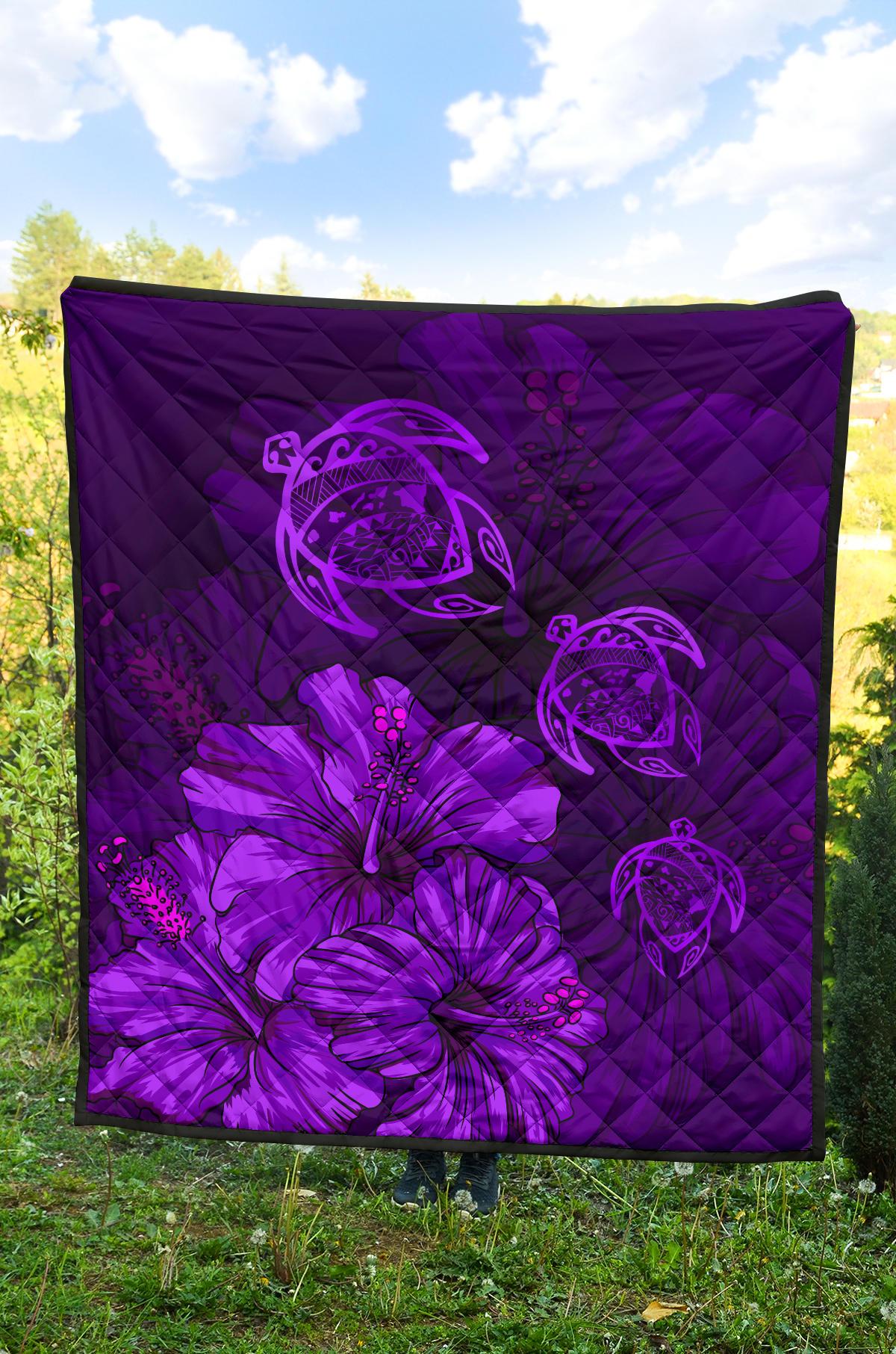 Hawaiian Map Hibiscus Turtle Vintage Polynesian Premium Quilt Purple - Polynesian Pride
