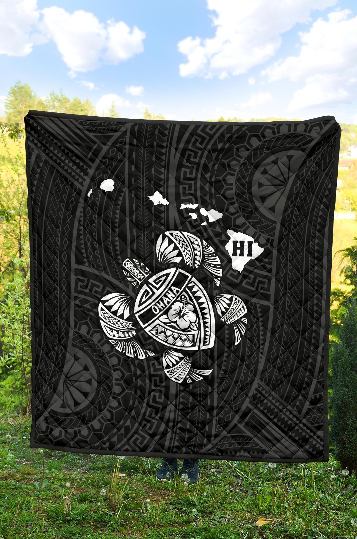 Hawaii Turtle Hibicus Map Premium Quilt - White - Polynesian Pride