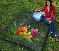 Colorful Hibiscus Premium Quilt - Polynesian Pride