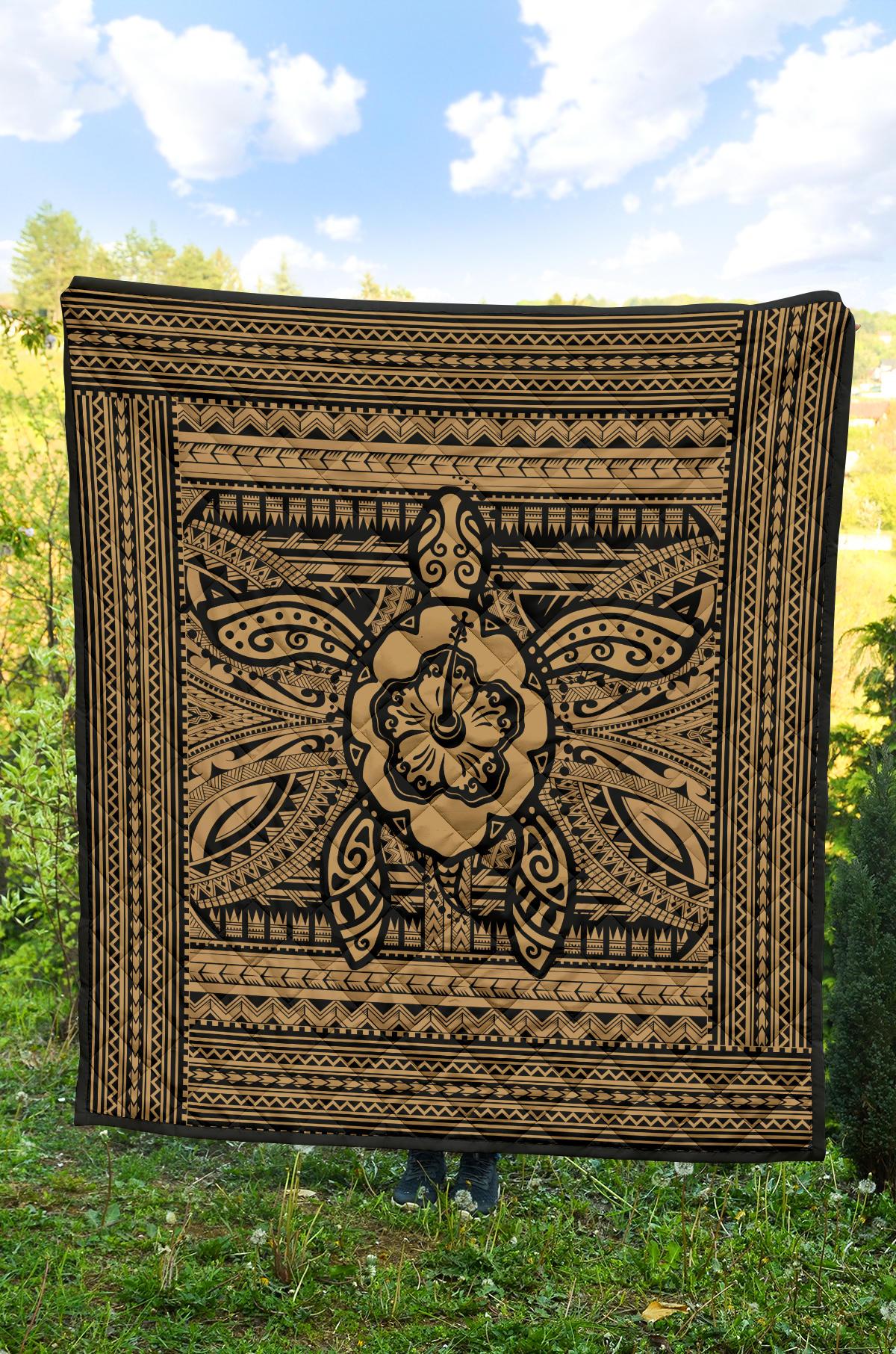 Hawaii Polyensian Turtle Premium Quilt Gold - Polynesian Pride