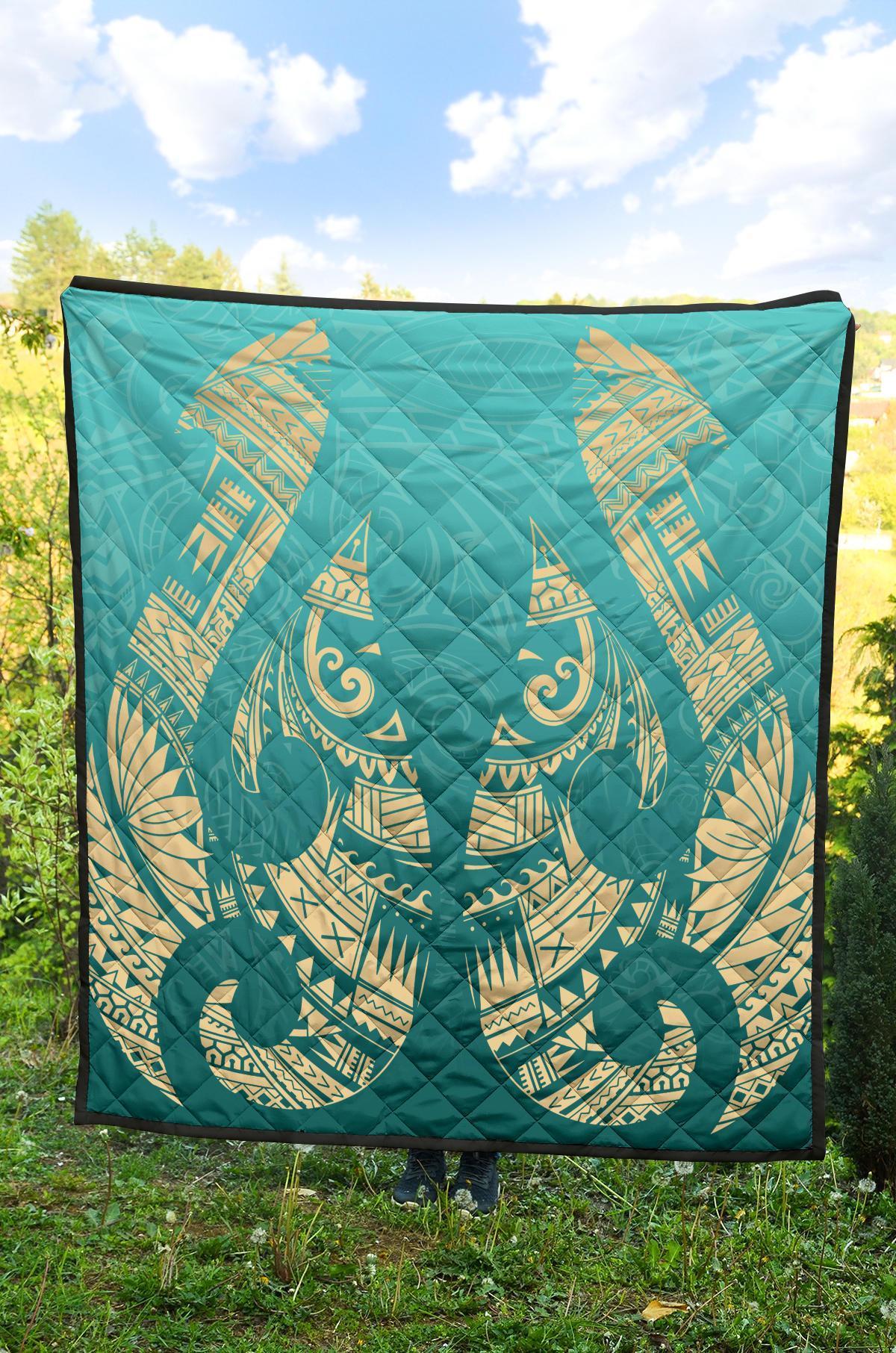 New Zealand Maori Hei Matau Tattoo Premium Quilt - Polynesian Pride