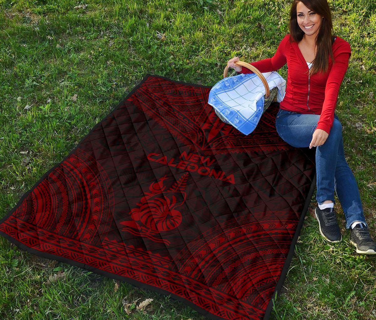 New Caledonia Premium Quilt - New Caledonia Coat Of Arms Polynesian Chief Dark Red Version - Polynesian Pride