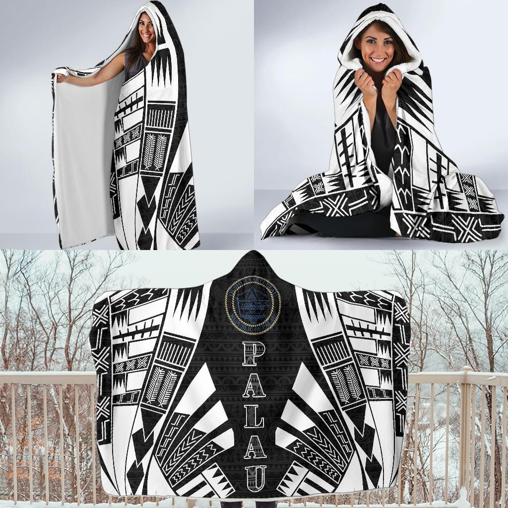 Palau Hooded Blanket - Polynesian Tattoo Black - Polynesian Pride