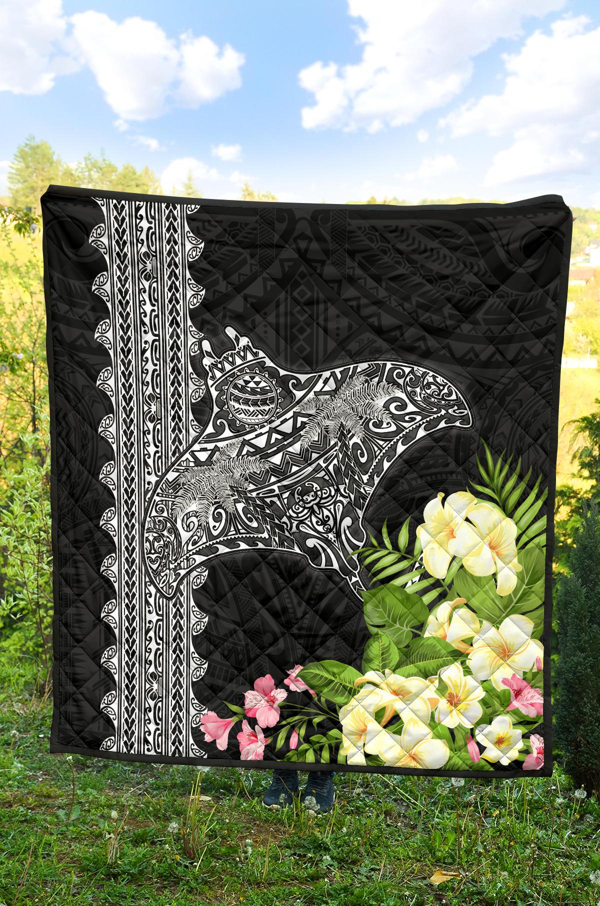 Hawaii Premium Quilt - Mantaray With Hibiscus Flowers - Polynesian Pride