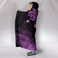 Hawaii Hibiscus Map Polynesian Ancient Pink Turtle Hooded Blanket - Polynesian Pride