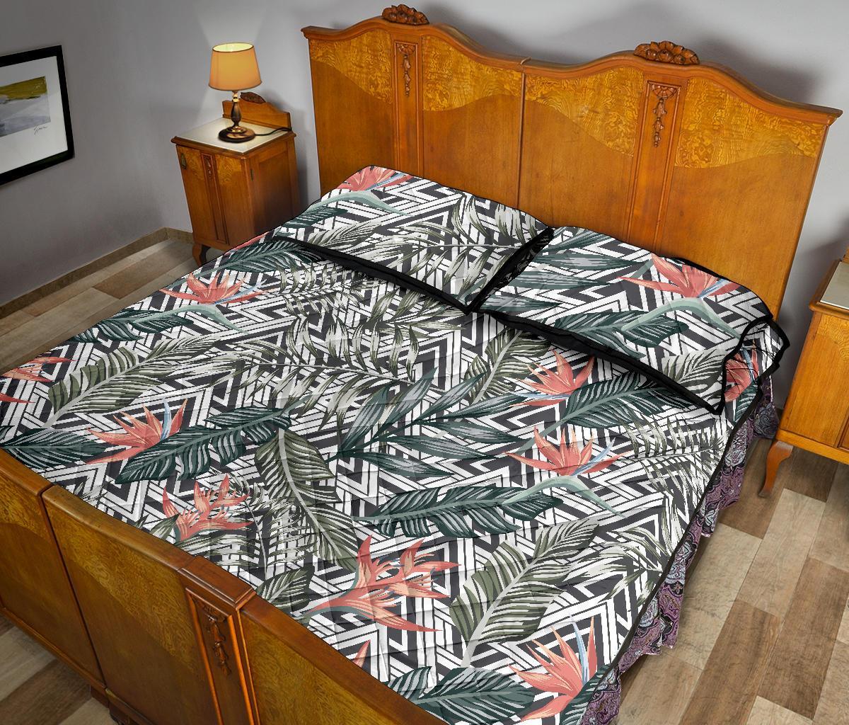 Tropical Palm Leaves And Flowers Quilt Bed Set - Polynesian Pride