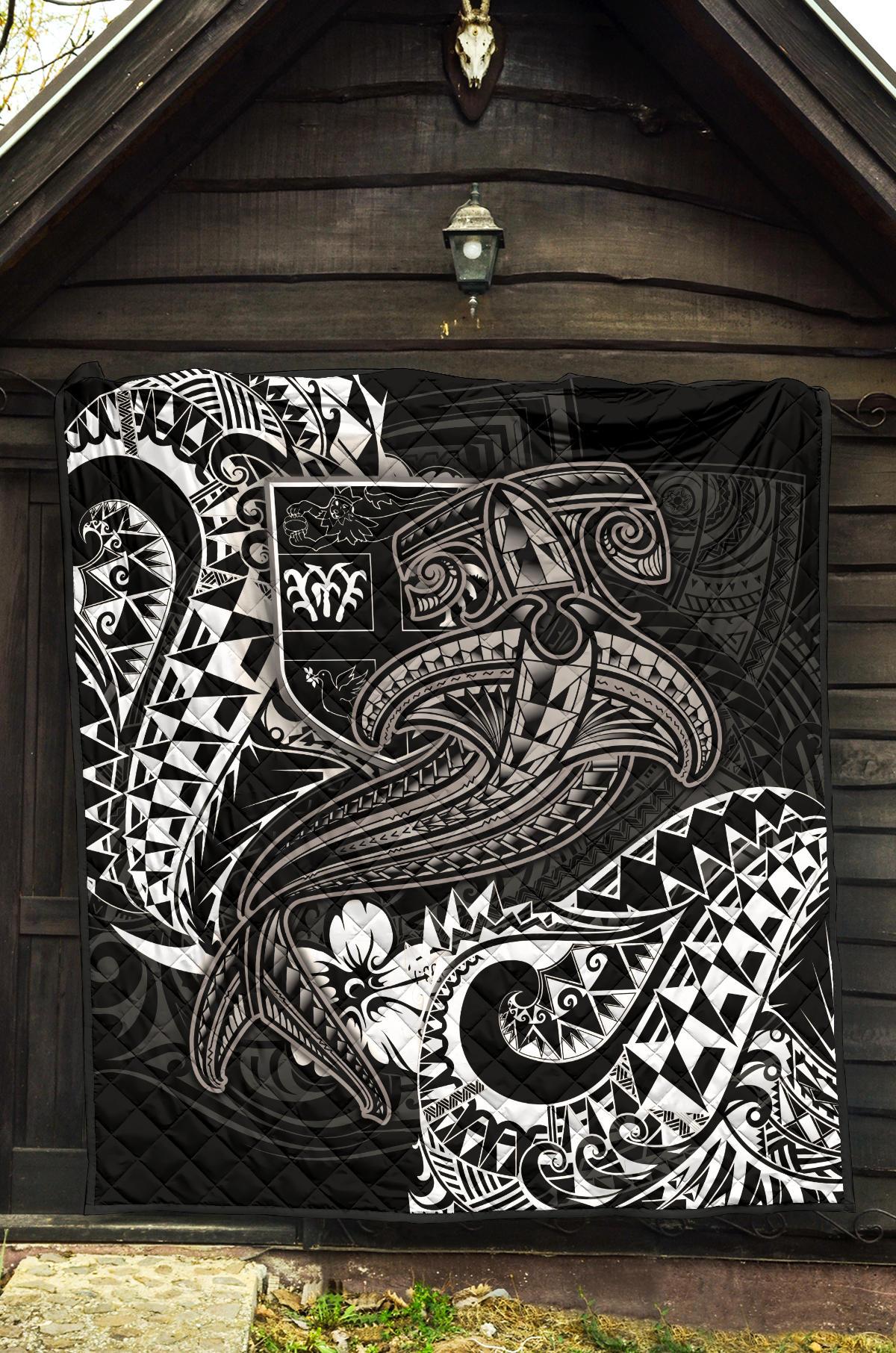 Fiji Premium Quilt - White Shark Polynesian Tattoo - Polynesian Pride