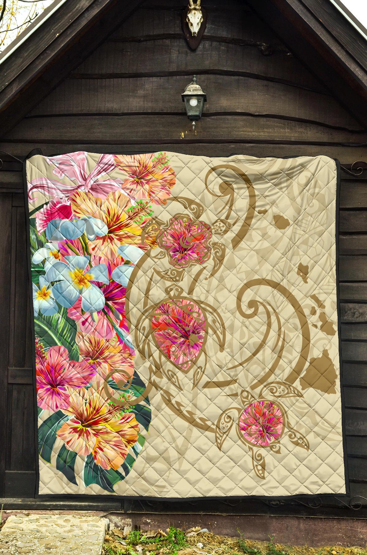 Hawaii Triple Marble Turtle Polynesian Hibiscus Premium Quilt - AH - Benjamin Style - Beige - Polynesian Pride